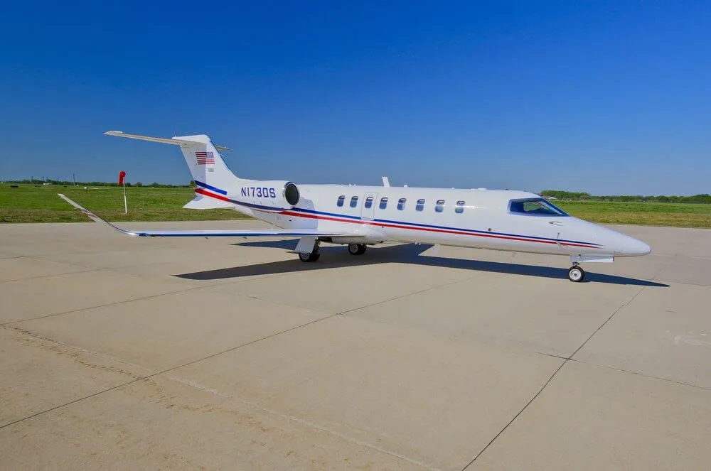 Learjet 75